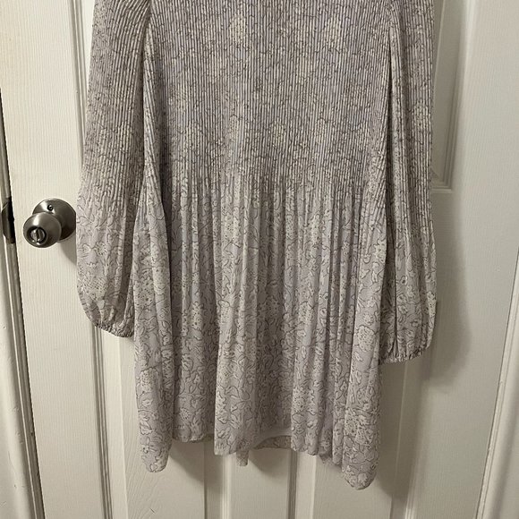 Aritzia (Wilfred) Daydreamer Mini Dress - Picture 2 of 3